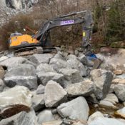 Posa blocchi a protezione della testa